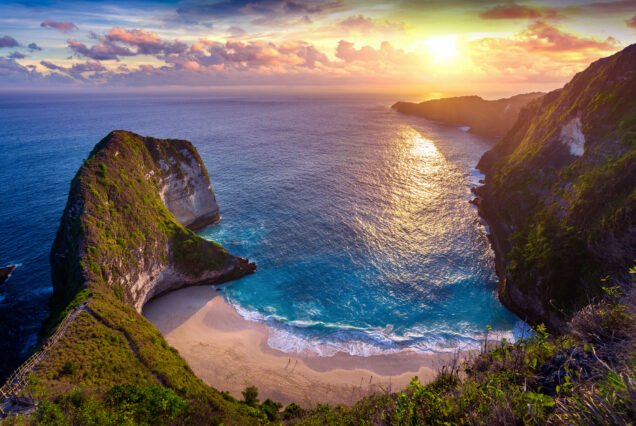 4 Days 3 Nights Most Favourite Bali Tour Package with Nusa Penida