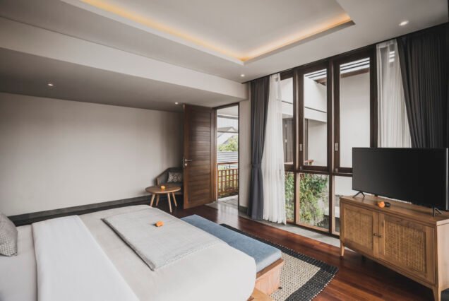 Grand Two Bedroom Villa with private pool and bathtub