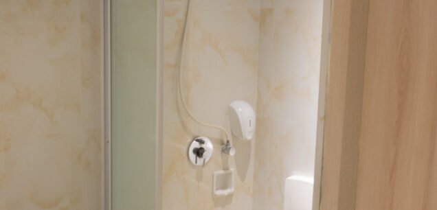 Family Room - Bathroom