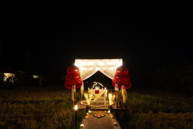 Candle Light Dinner - Grand Paddy