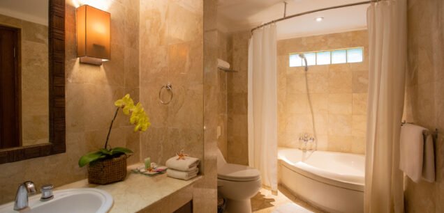 Junior Suite - Bathroom