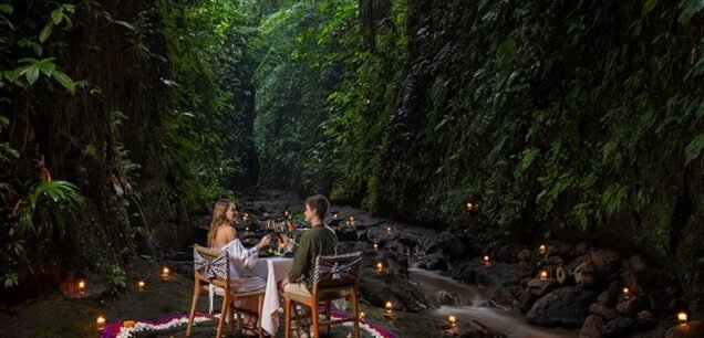 River Dinning