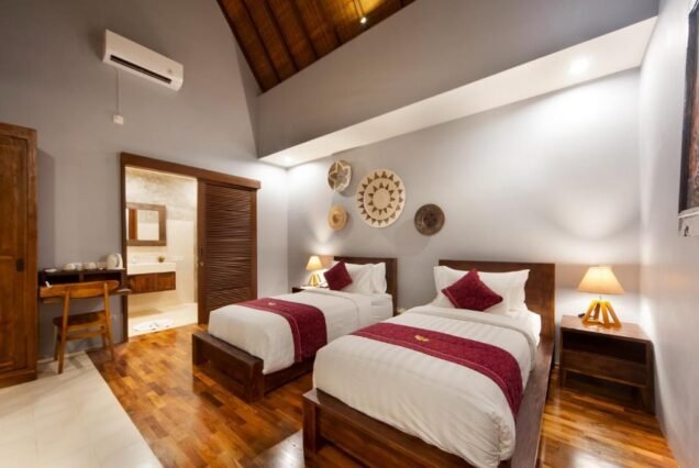 Six Bedroom Pool Villa